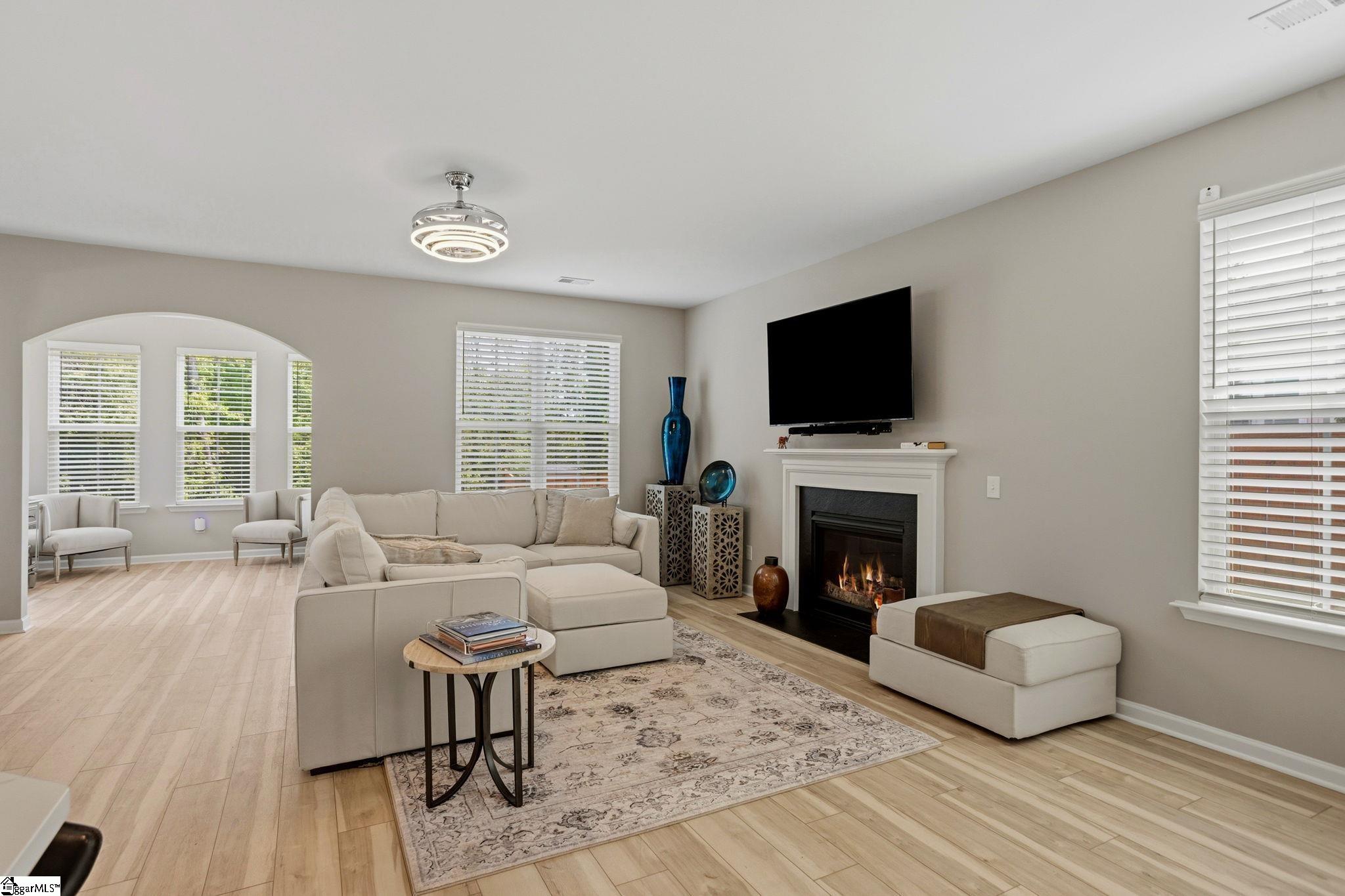 121 Hyssop Court Greenville, SC 29607 - Photo 7 of 42