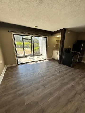 $850 | 2241 Burnway Road, Unit 2241, Haines City, FL 33844