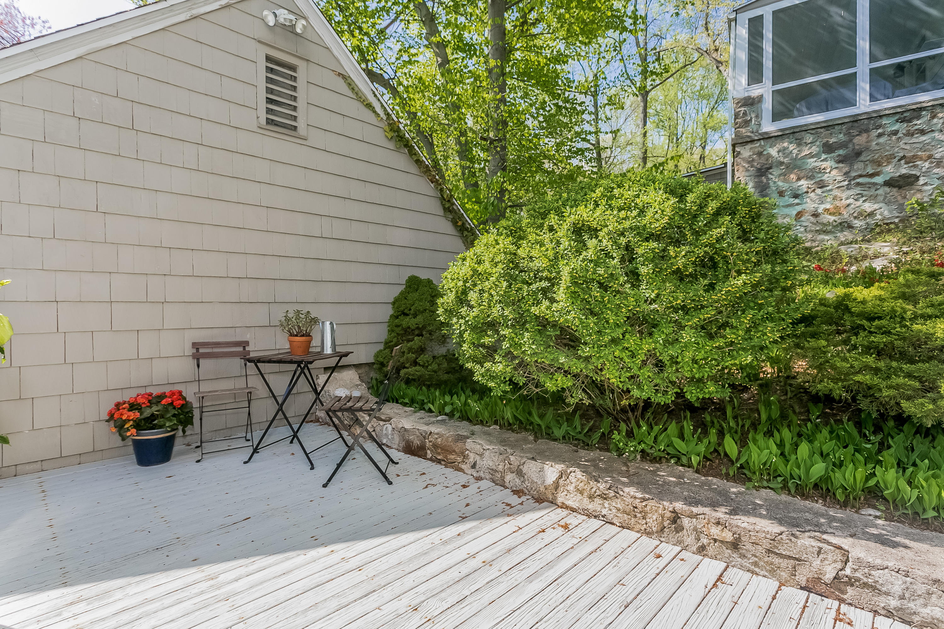 26 Devils Garden Road Norwalk, CT 06854 - Photo 14 of 15 Deck