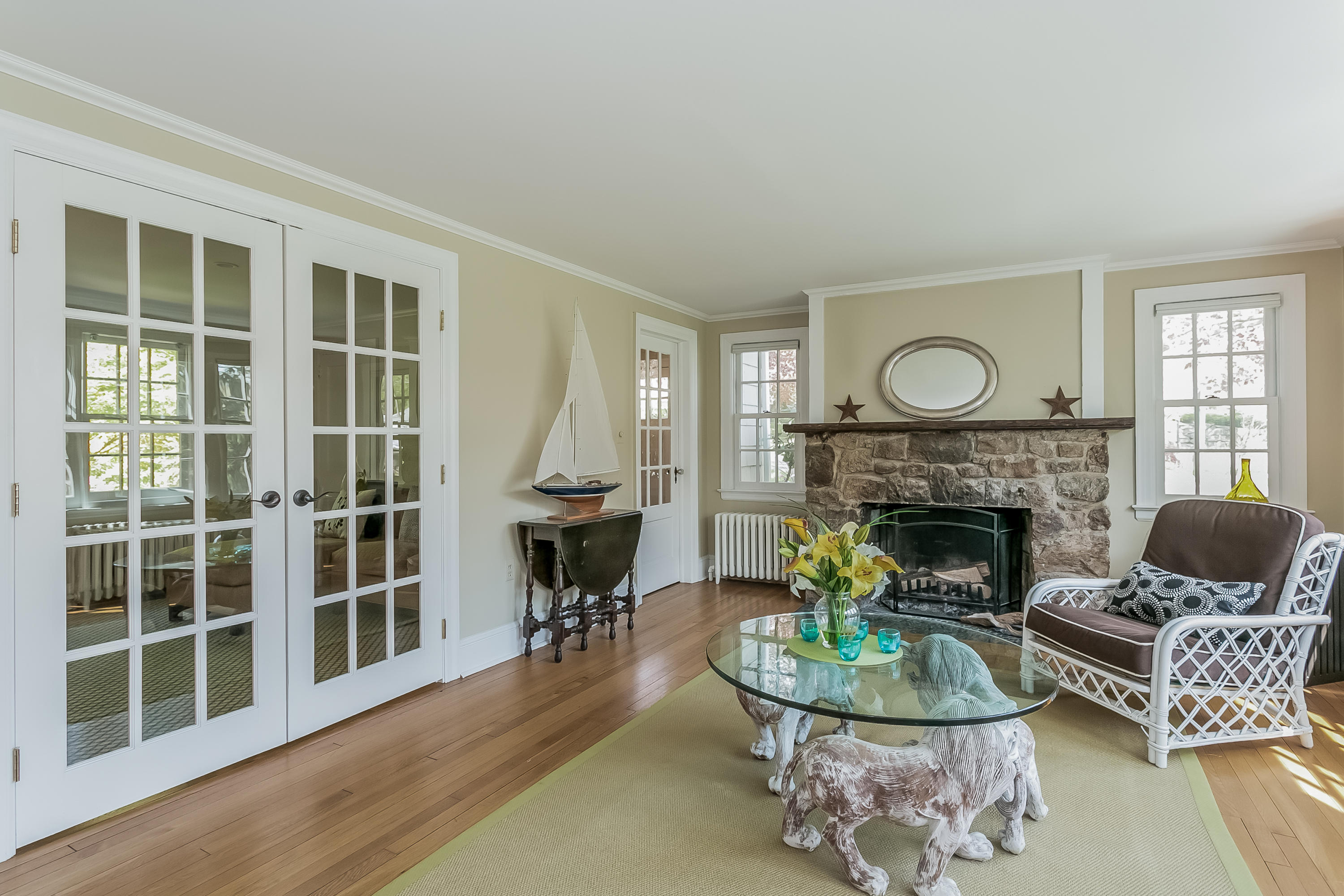 26 Devils Garden Road Norwalk, CT 06854 - Photo 5 of 15 Living Room