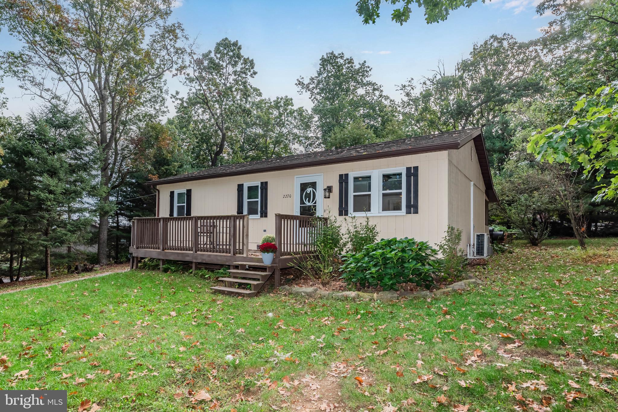 2270 Risser Mill Road Mount Joy, PA 17552 - Photo 3 of 37