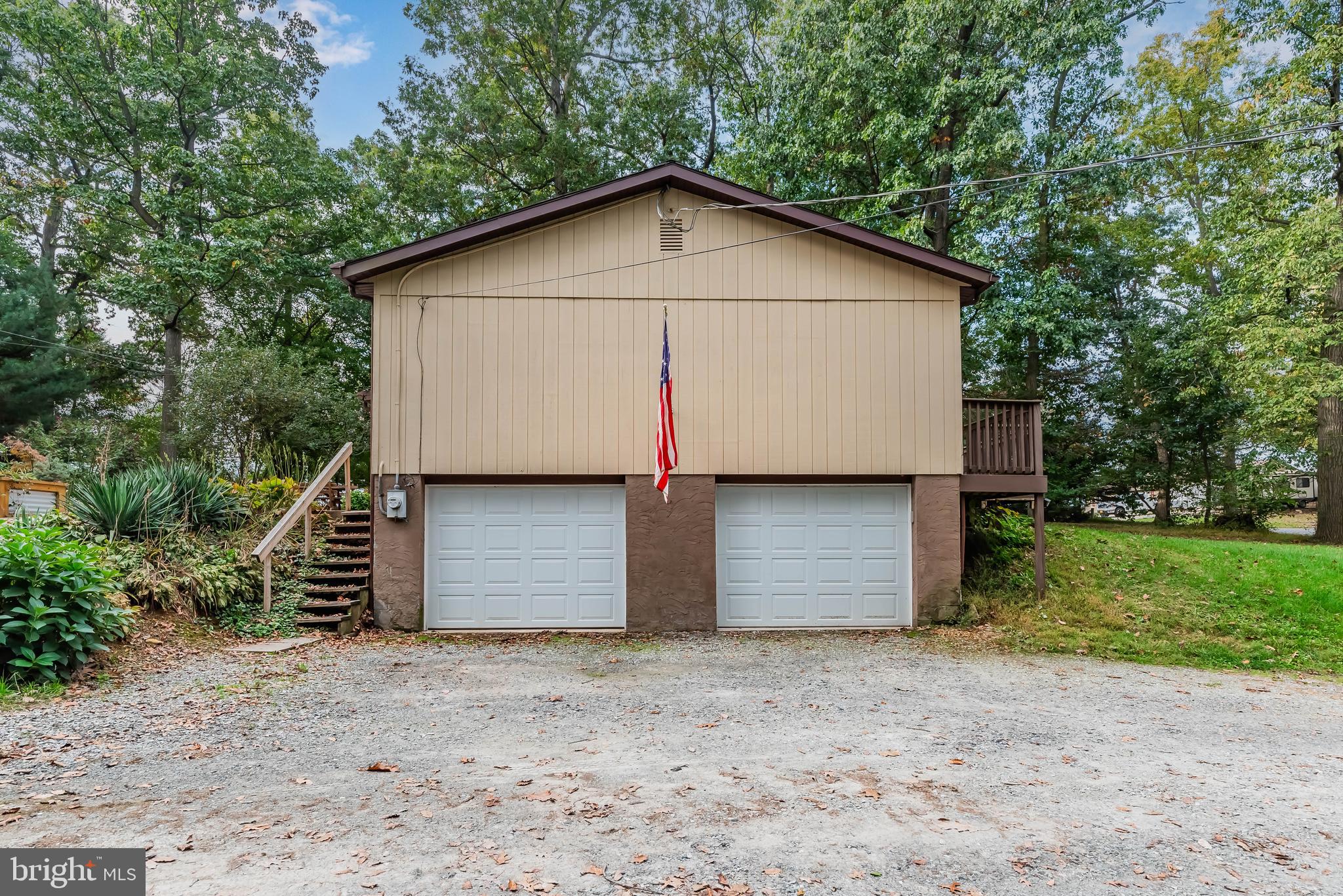 2270 Risser Mill Road Mount Joy, PA 17552 - Photo 5 of 37