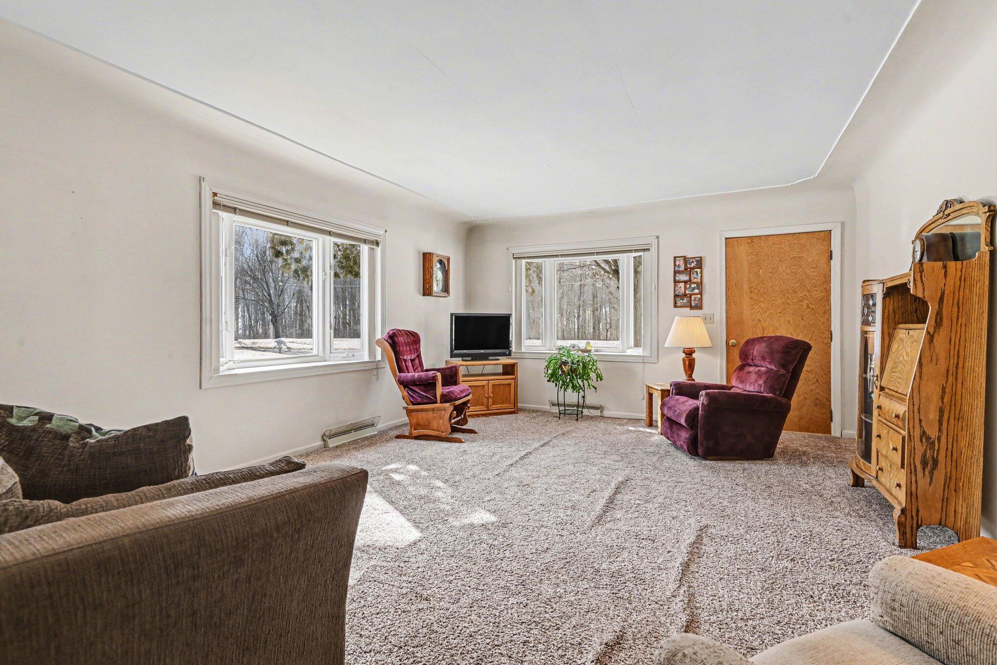 3513 Monroe Road Allegan, MI 49010 - Photo 8 of 22 005_file_2148 - Copy