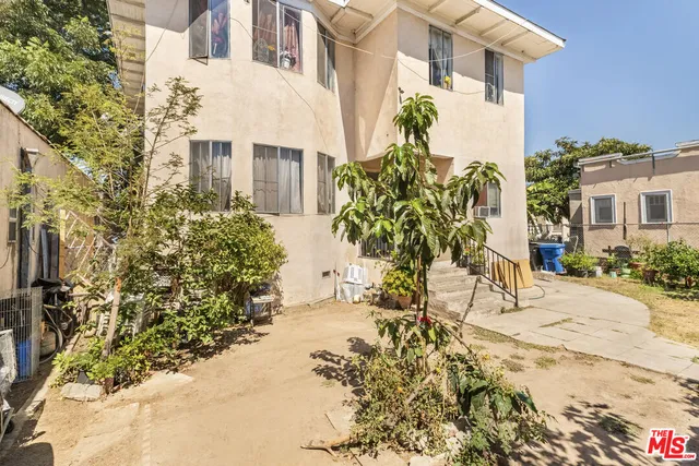 $949,800 | 1627 South Burlington Avenue, Los Angeles, CA 90006