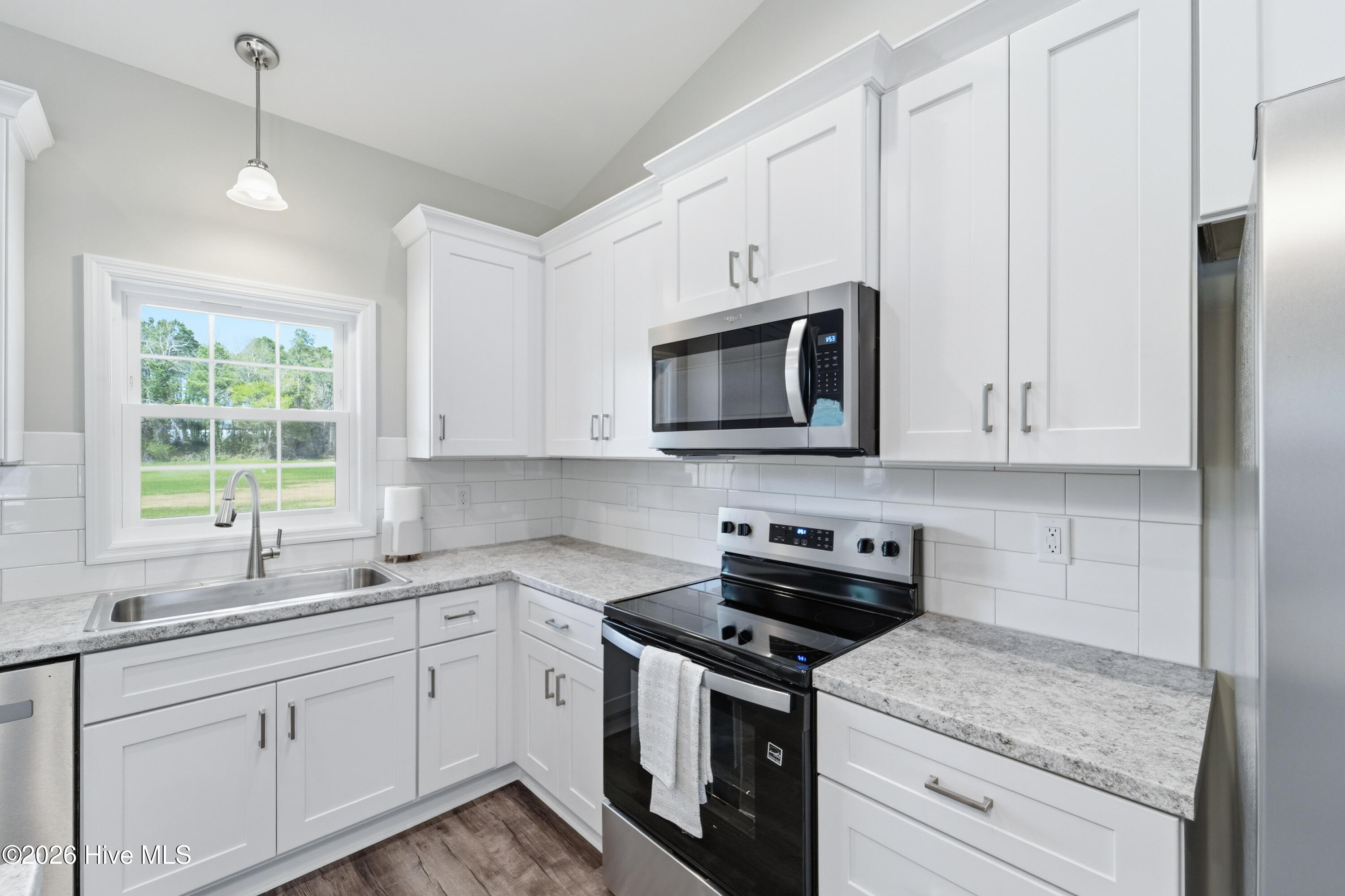 1992 Catherine Lake Road Richlands, NC 28574 - Photo 19 of 38 DSC06053