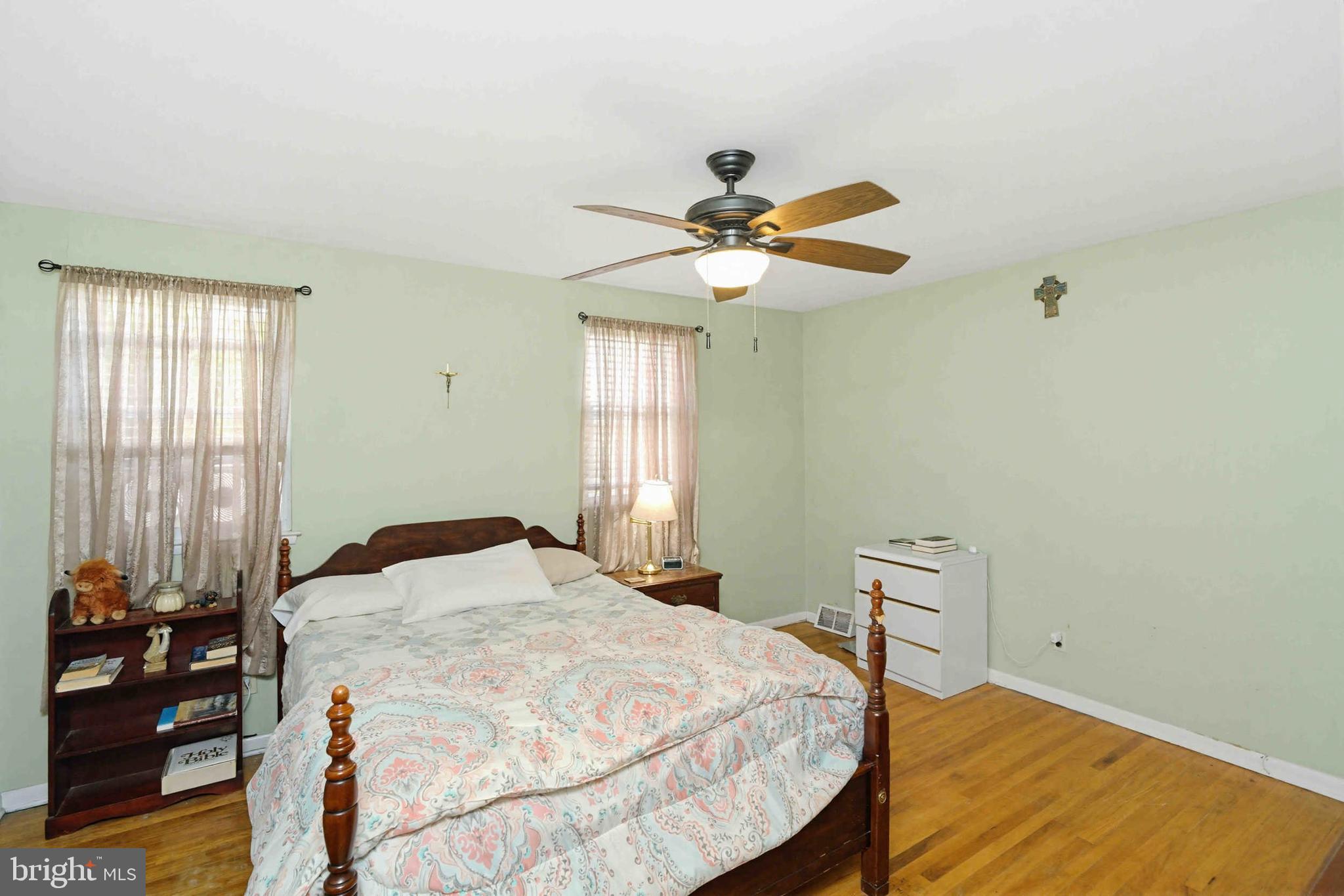 11849 Sewell Road Philadelphia, PA 19116 - Photo 19 of 42 Gallery Image 19