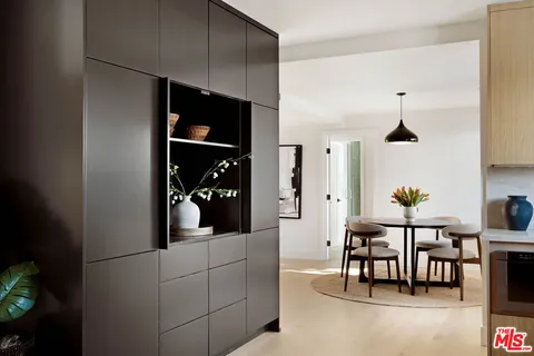 $2,699,999 | 4041 Davana Road, Sherman Oaks, CA 91423