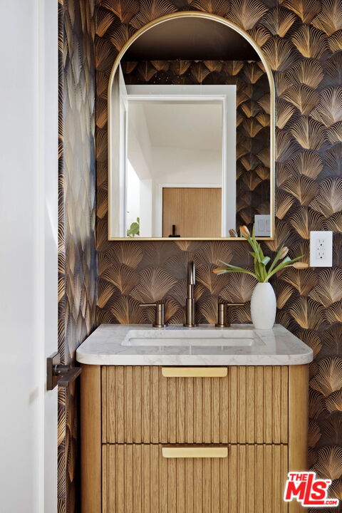 4041 Davana Road Sherman Oaks, CA 91423 - Photo 16 of 35