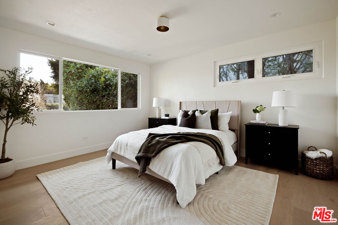 4041 Davana Road Sherman Oaks, CA 91423 - Photo 17 of 35