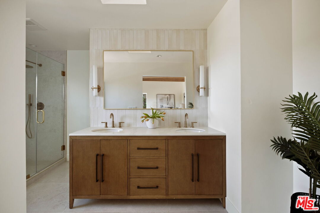 4041 Davana Road Sherman Oaks, CA 91423 - Photo 30 of 35