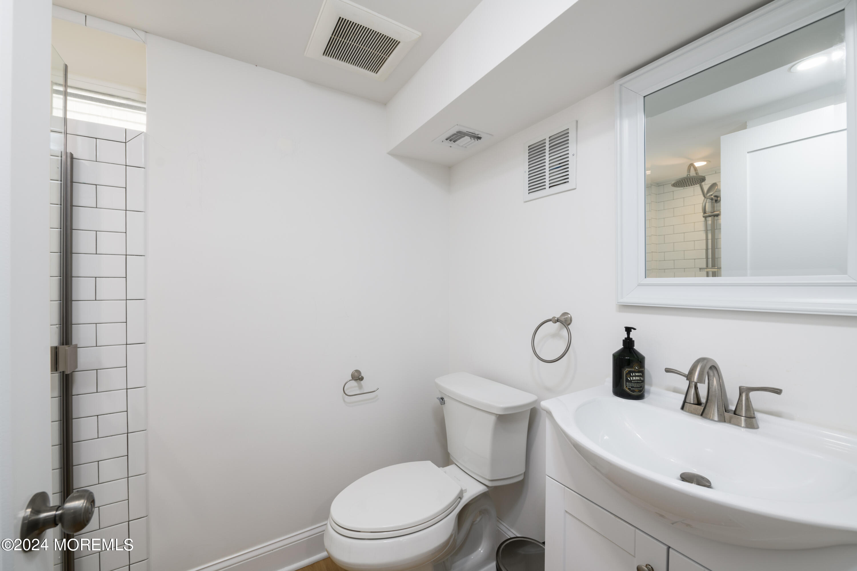 85 Ave Of Two Rivers Rumson, NJ 07760 - Photo 15 of 21 BAP_7685-Edit