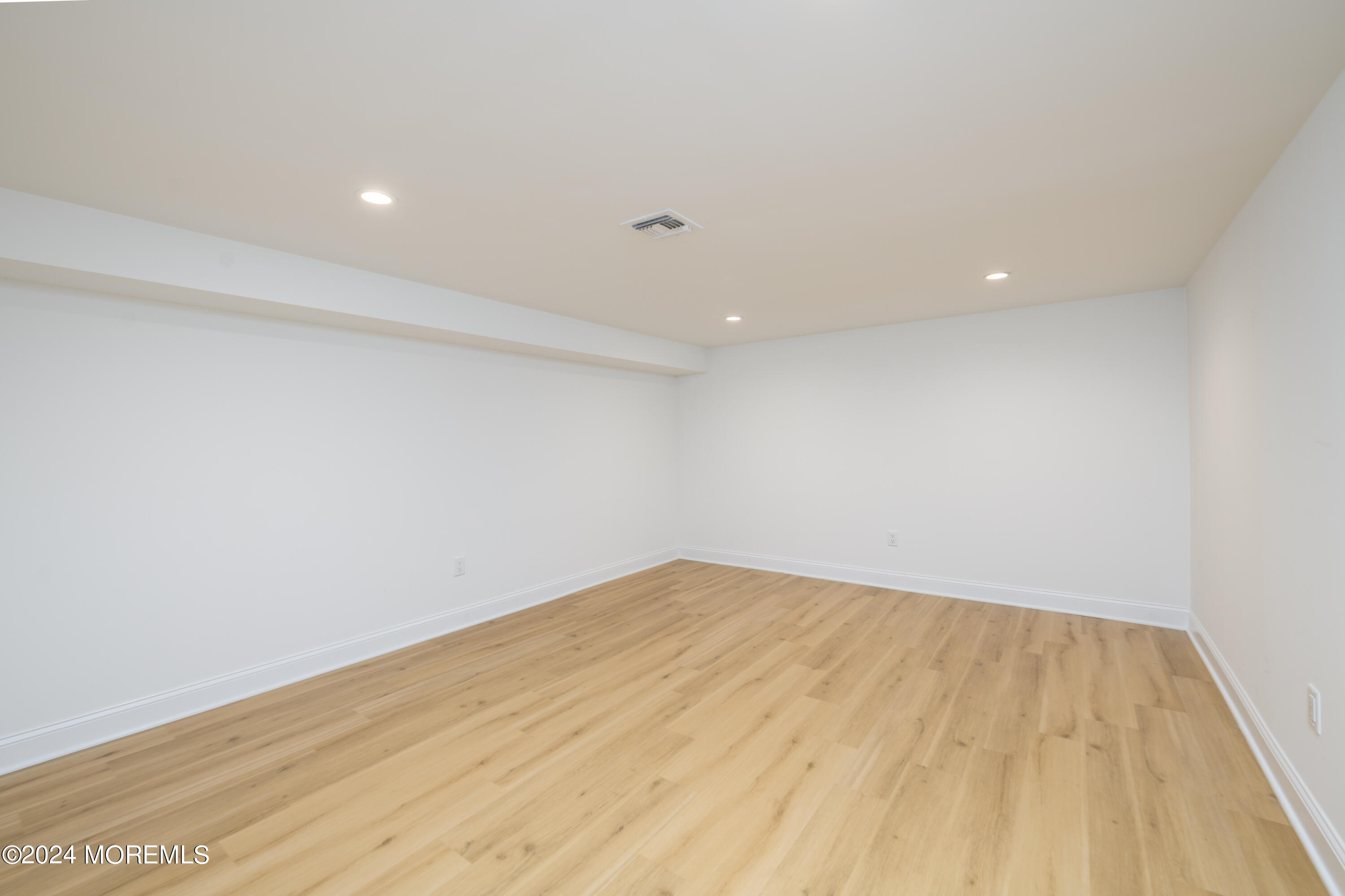 85 Ave Of Two Rivers Rumson, NJ 07760 - Photo 17 of 21 BAP_7694-Edit