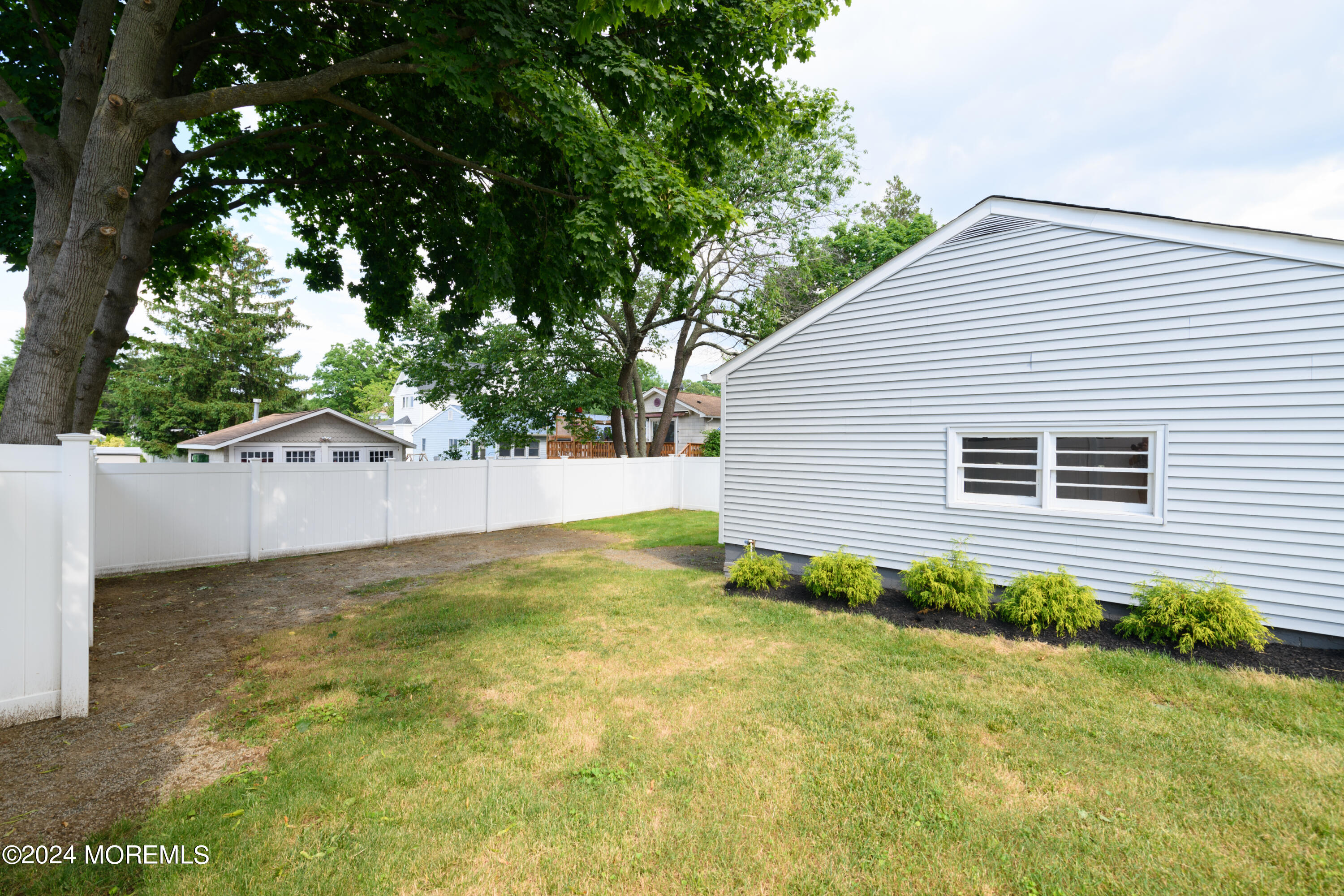 85 Ave Of Two Rivers Rumson, NJ 07760 - Photo 19 of 21 BAP_7703