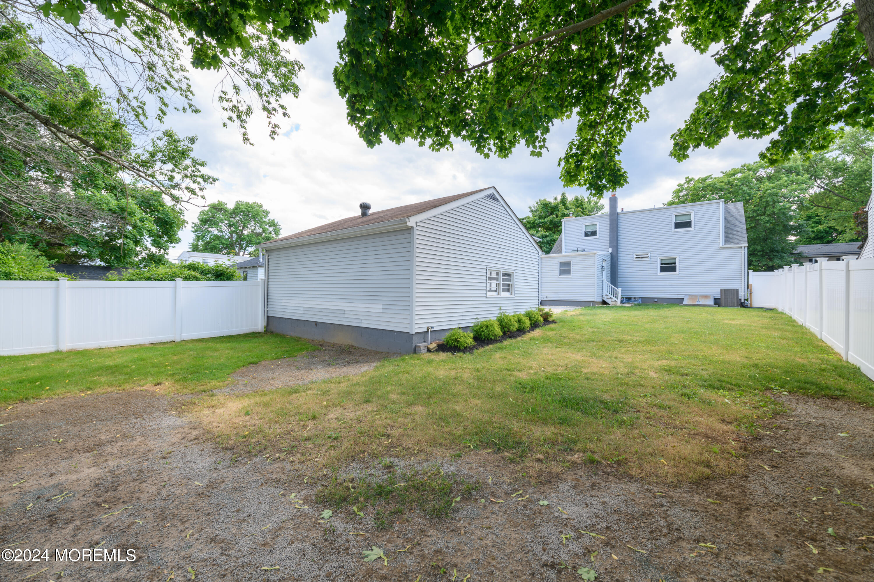 85 Ave Of Two Rivers Rumson, NJ 07760 - Photo 20 of 21 BAP_7707