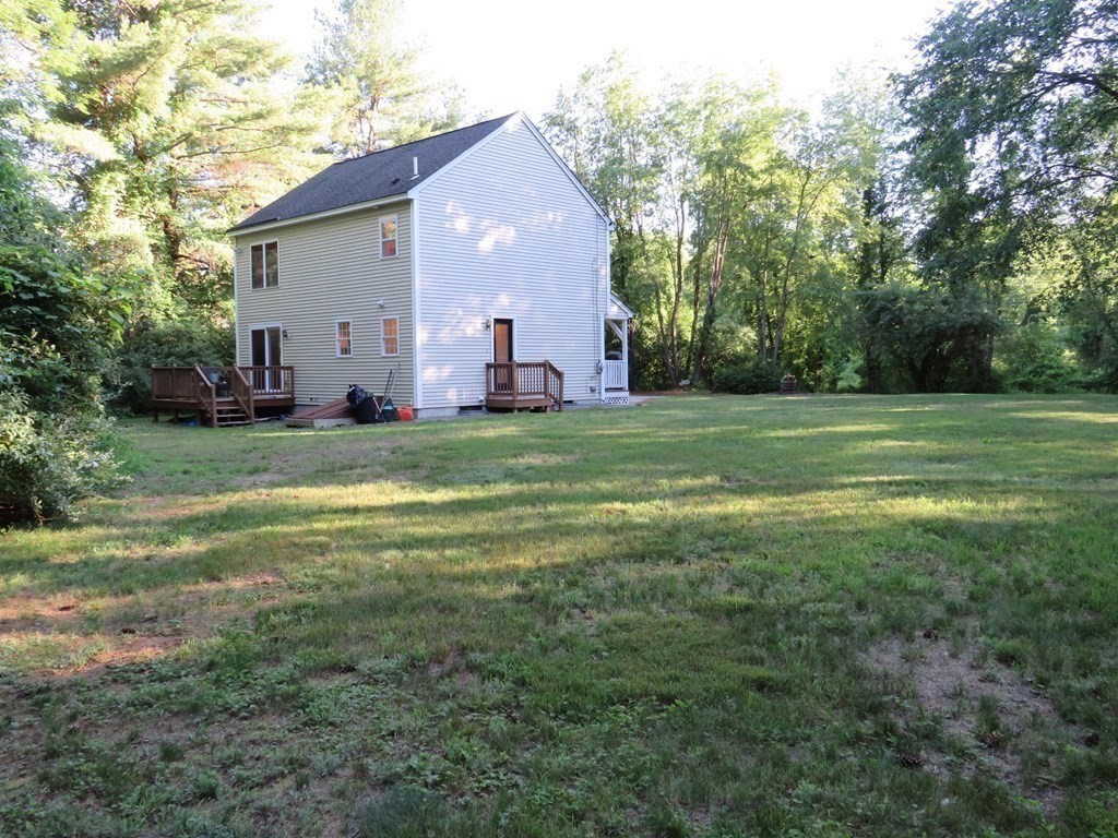 8 Meadow Road Townsend, MA 01469 - Photo 5 of 30