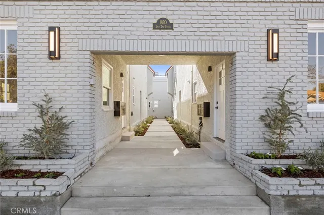 $2,650 | 1822 East 2nd, Unit 8, Long Beach, CA 90802