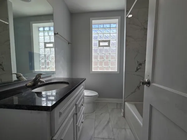 $2,100 | 5434 West Drummond Place, Unit 2, Chicago, IL 60639