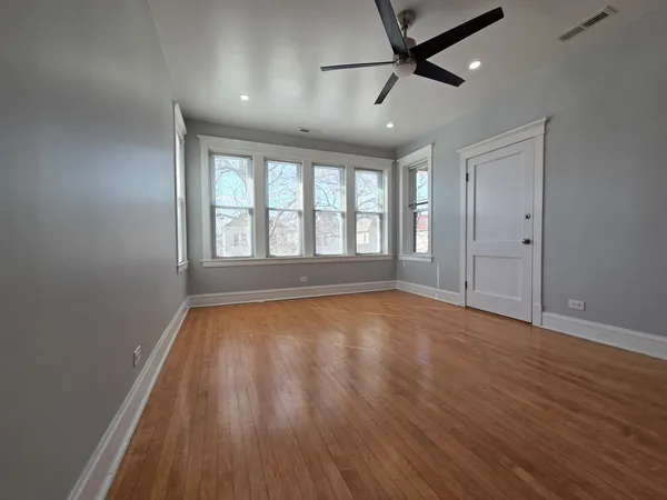 $2,100 | 5434 West Drummond Place, Unit 2, Chicago, IL 60639