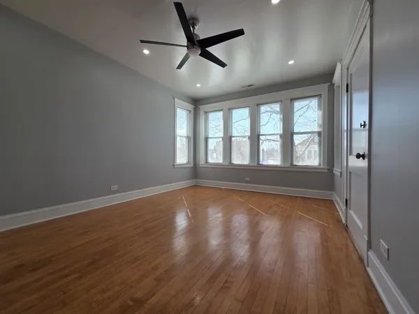 $2,100 | 5434 West Drummond Place, Unit 2, Chicago, IL 60639