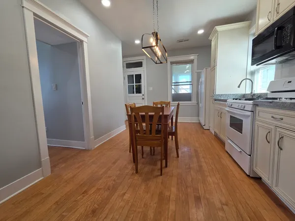 $2,100 | 5434 West Drummond Place, Unit 2, Chicago, IL 60639