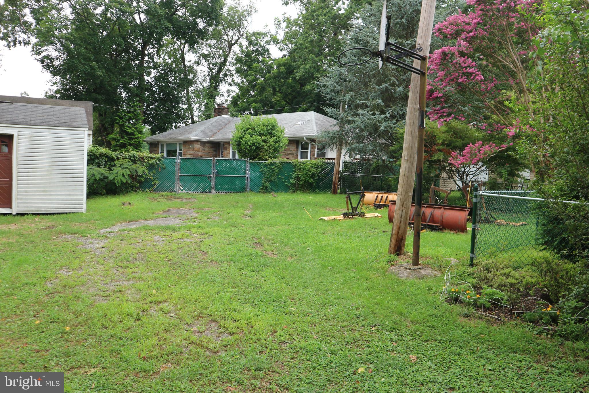 6832 Ridge Avenue Philadelphia, PA 19128 - Photo 8 of 10