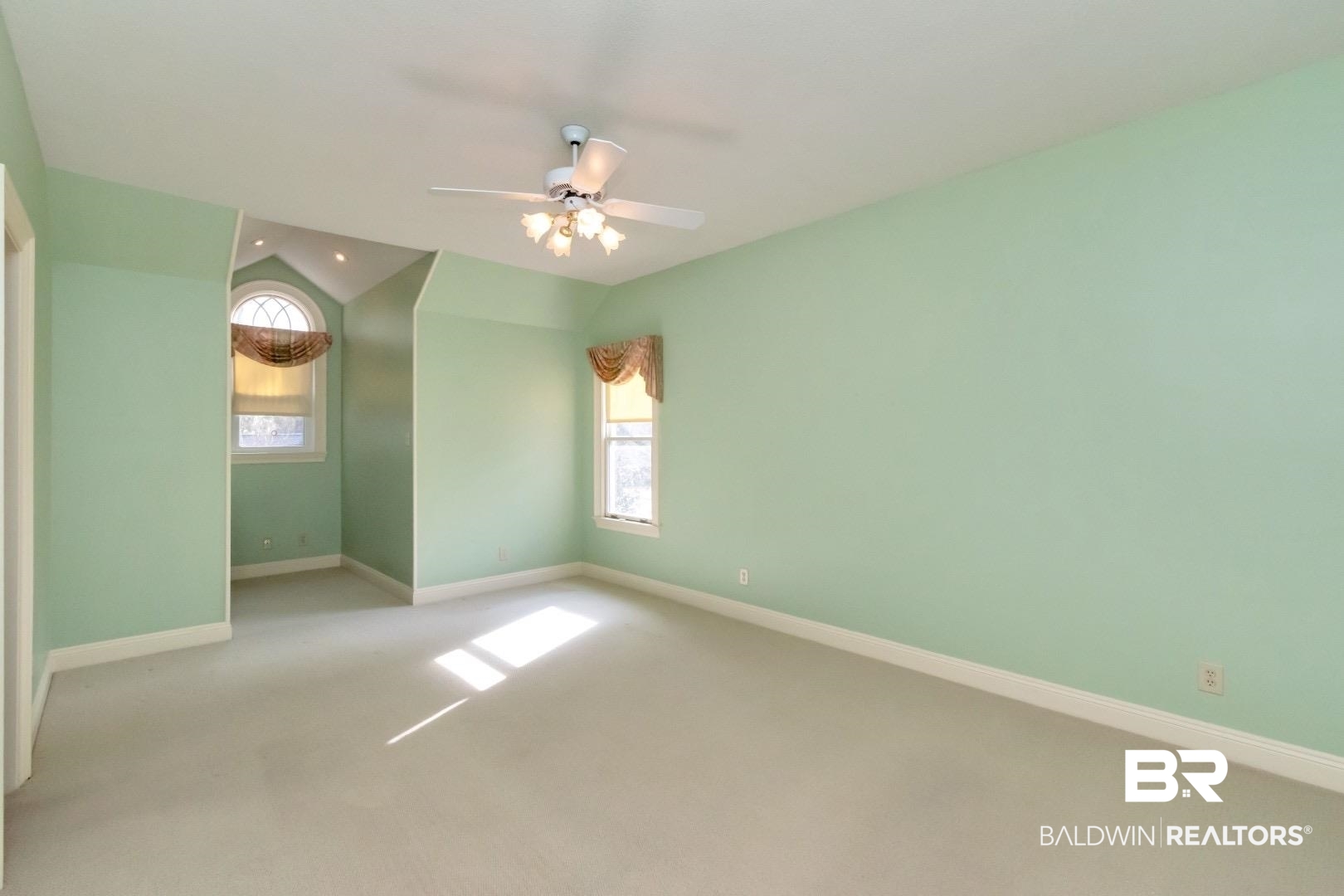 2132 Marchfield Drive South Mobile, AL 36693 - Photo 23 of 29 upstairs bedroom