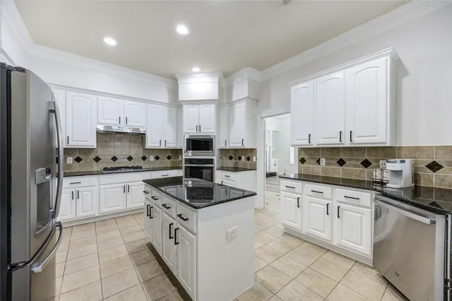 $695,000 | 10815 Ashland Bridge Lane, Sugar Land, TX 77498