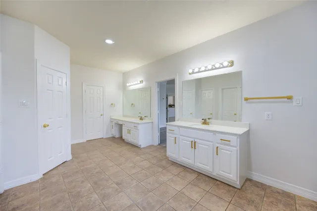 $695,000 | 10815 Ashland Bridge Lane, Sugar Land, TX 77498