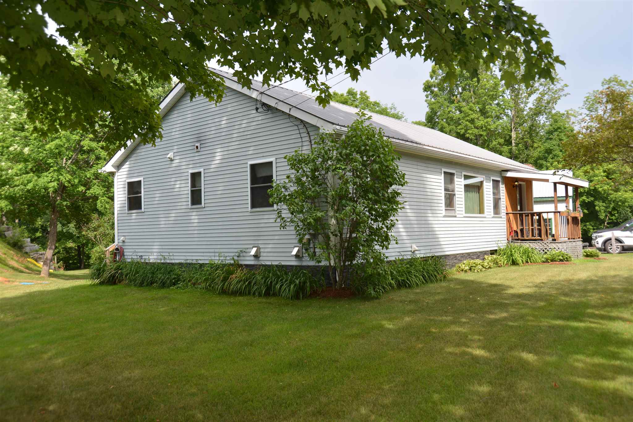 35 Brook Road Plainfield, VT 05667 - Photo 2 of 40