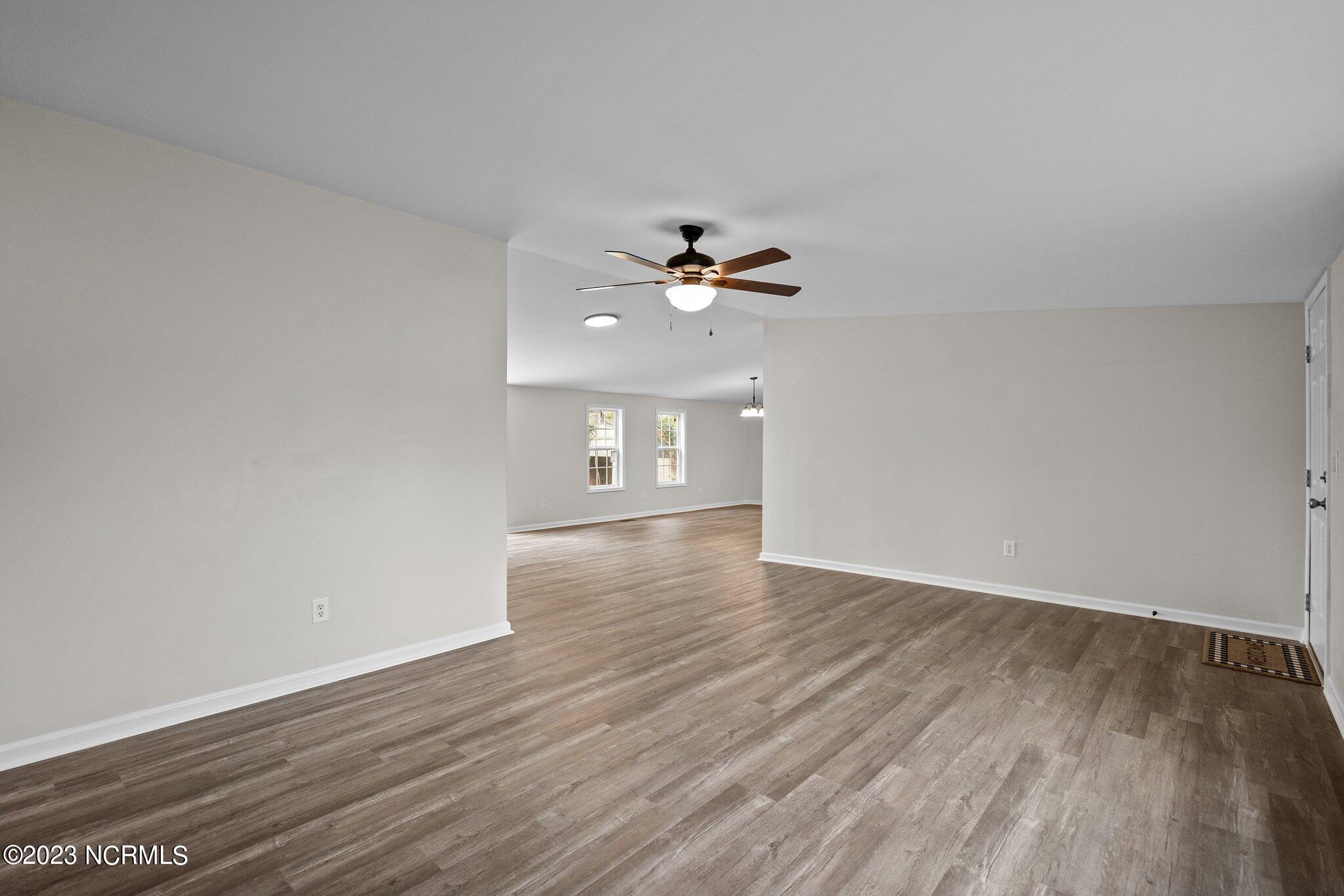 120 Old Farm Road Hampstead, NC 28443 - Photo 25 of 54 25-web-or-mls-DSC06972