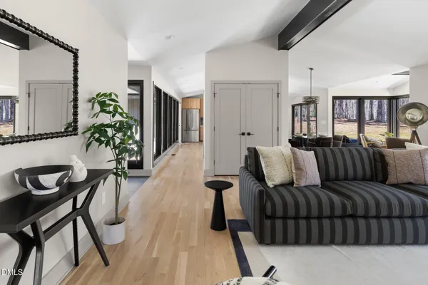 $1,650,000 | 202 Mimosa Drive, Chapel Hill, NC 27514