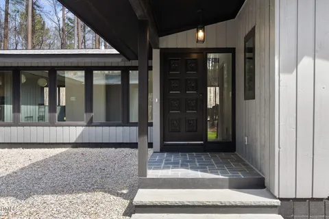 a view of entrance door of the house