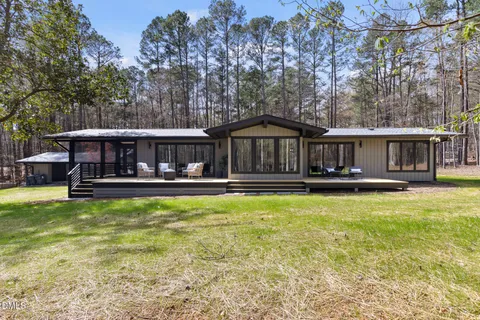 $1,650,000 | 202 Mimosa Drive, Chapel Hill, NC 27514