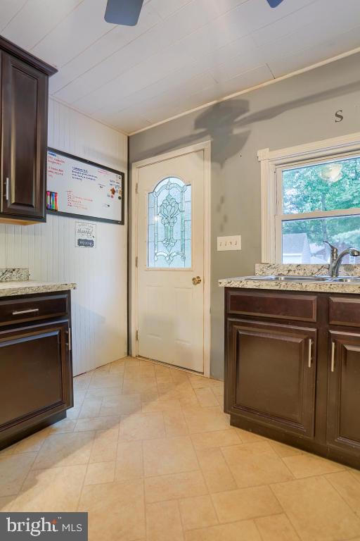 132 Hilltop Road Delta, PA 17314 - Photo 3 of 54 Gallery Image 3