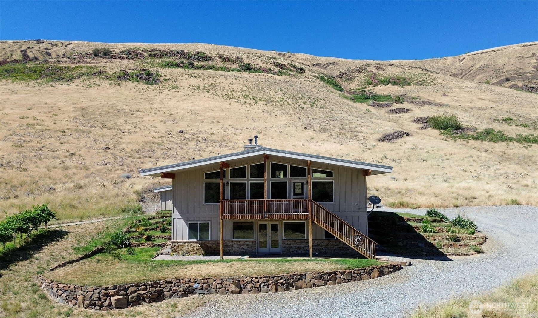 7400 Colockum Road Malaga, WA 98828 - Photo 1 of 37