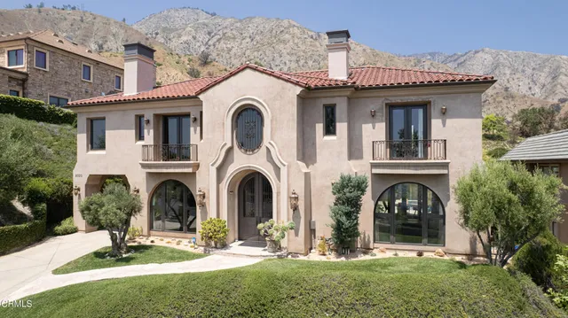 a view of entryway and hall with dining room