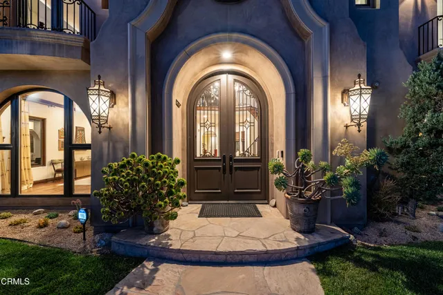 a view of entryway and hall