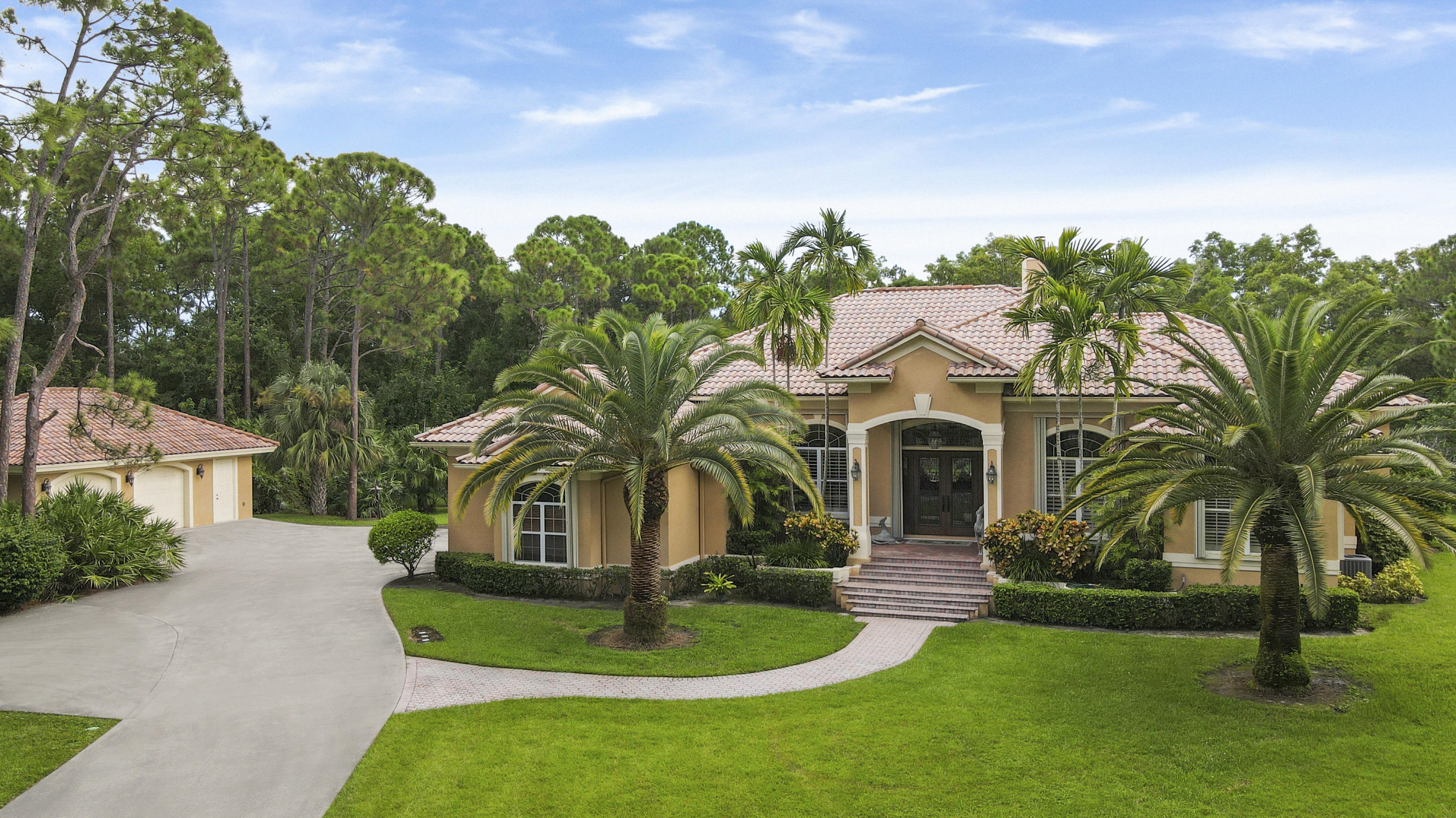 19051 Southeast Crosswinds Road Jupiter, FL 33478 - Photo 26 of 41 Aerial w add'l bldg