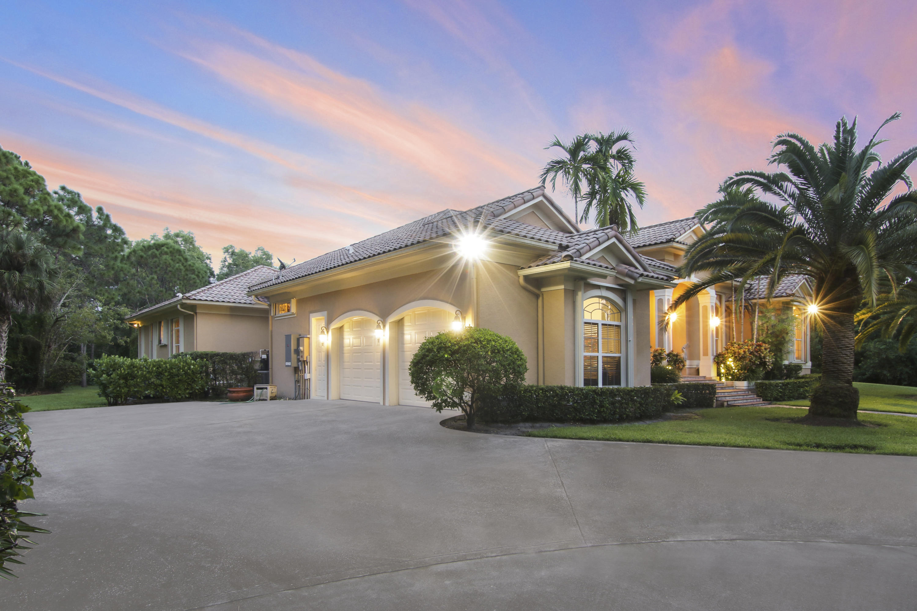 19051 Southeast Crosswinds Road Jupiter, FL 33478 - Photo 38 of 41 Side Entry 4 Cars