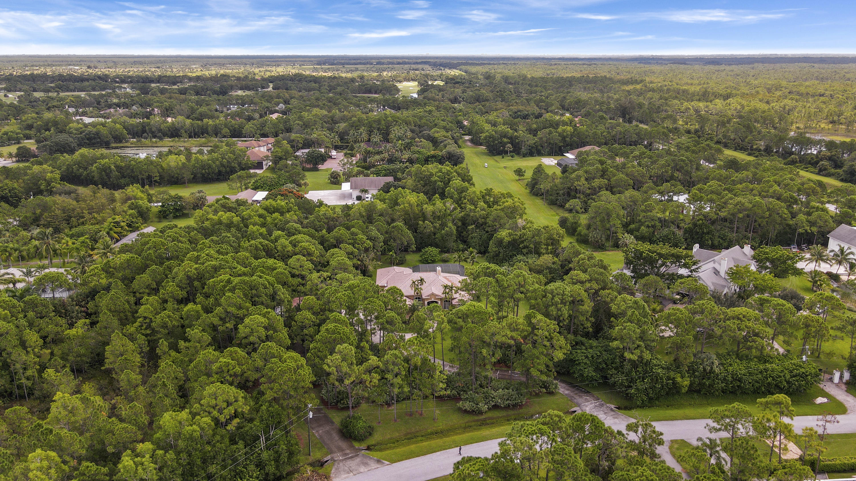 19051 Southeast Crosswinds Road Jupiter, FL 33478 - Photo 5 of 41 Property is privatized with landscape