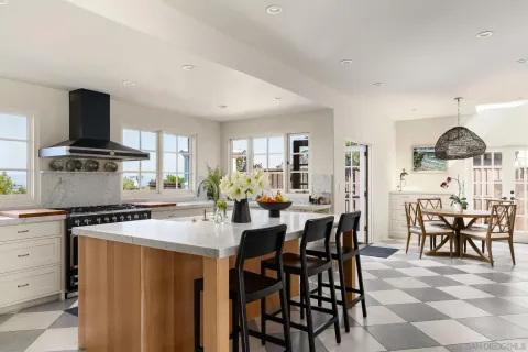 $5,995,000 | 6714 Muirlands Drive, La Jolla, CA 92037