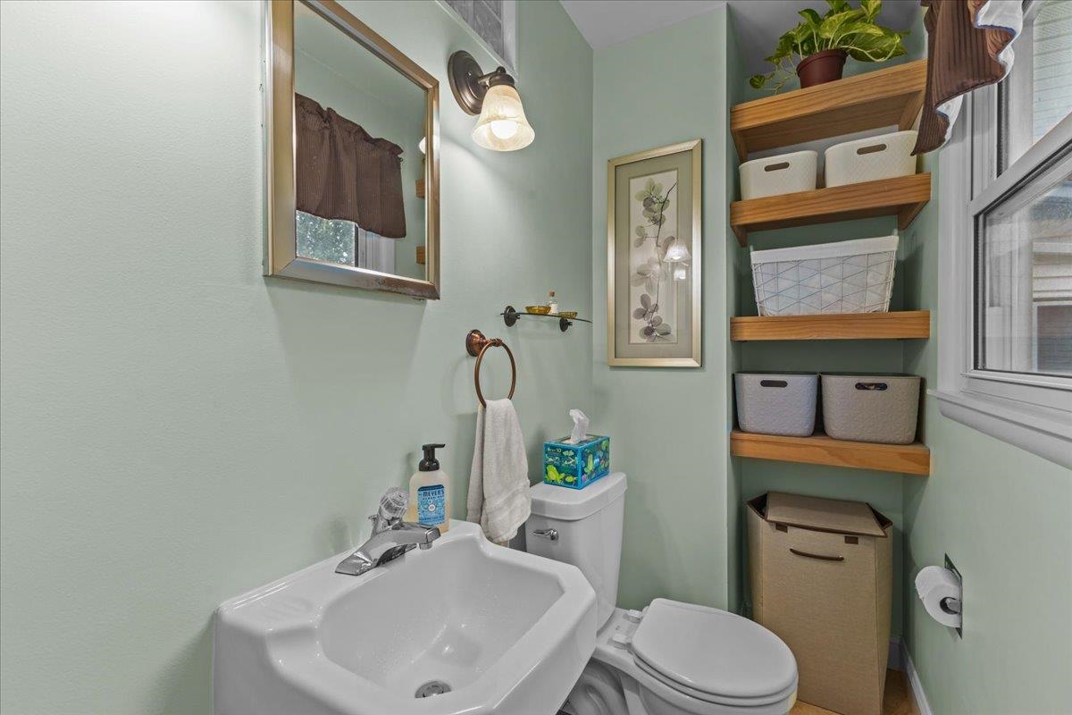 68 Sharon Drive Williston, VT 05495 - Photo 27 of 40