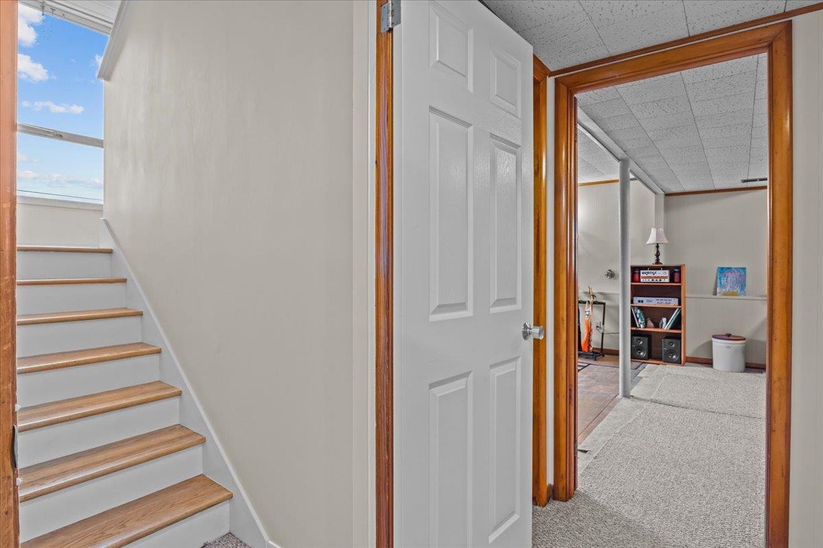 68 Sharon Drive Williston, VT 05495 - Photo 33 of 40