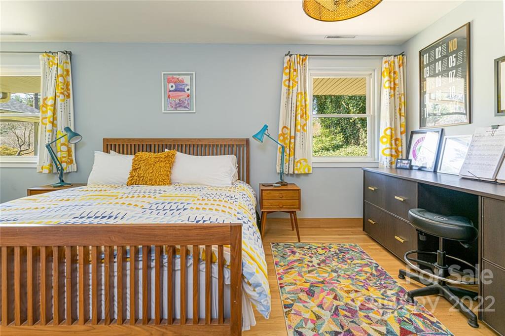 222 Country Club Road Asheville, NC 28804 - Photo 24 of 48 Gallery Image 24