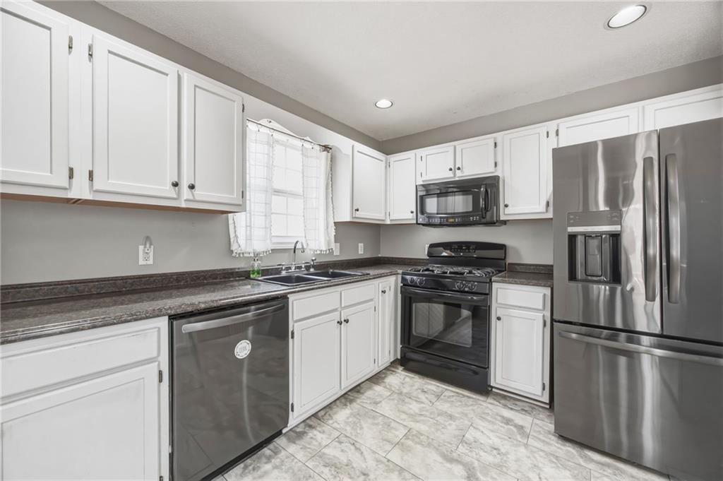 360 South Red Oak Way Temple, GA 30179 - Photo 15 of 39