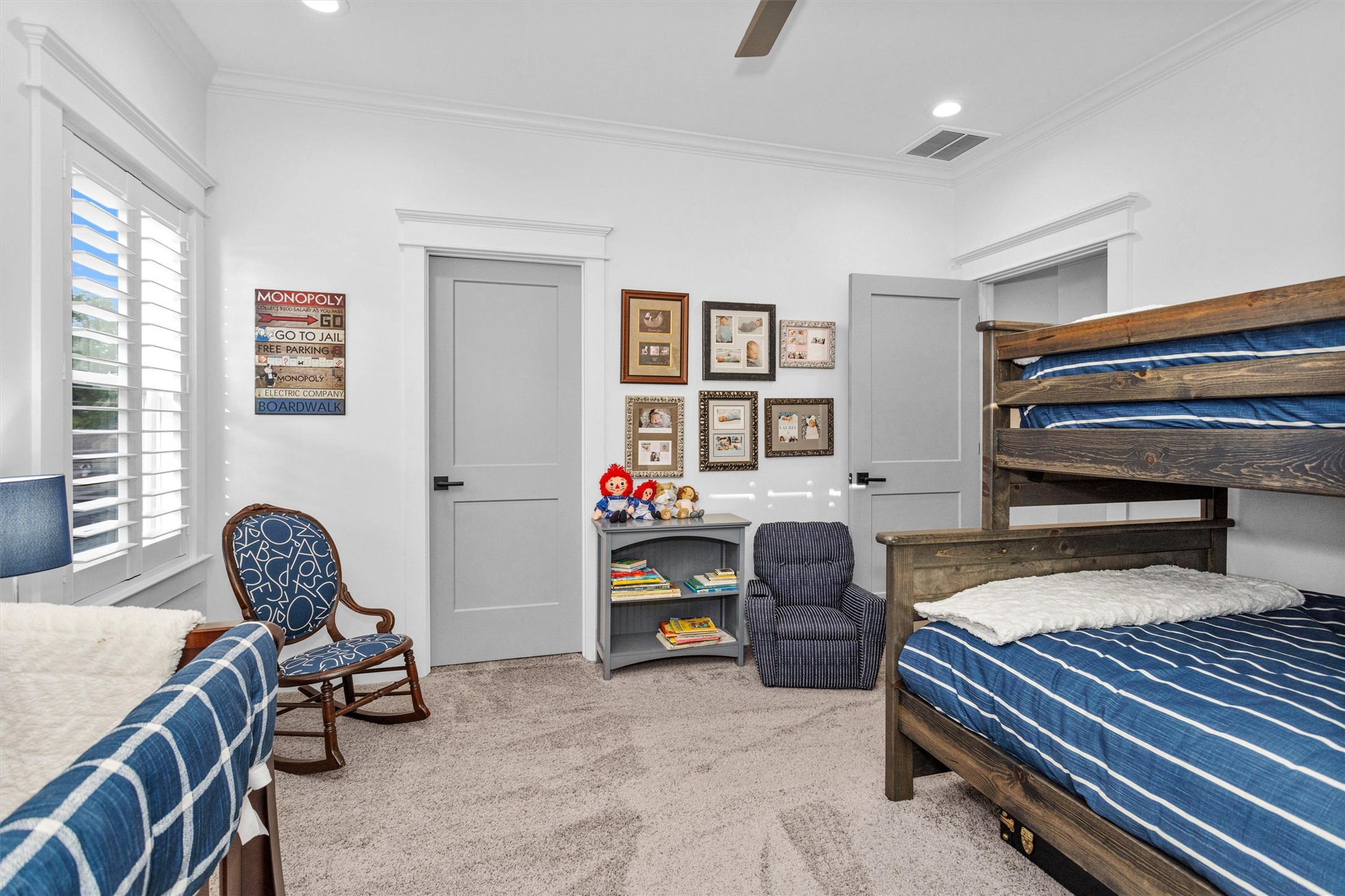 1202 Walton Street Houston, TX 77009 - Photo 24 of 32 Versatile Bedroom 3 Offers Plenty of Space for Multiple Sleeping Arrangements, Making It Perfect for Family and Guests
