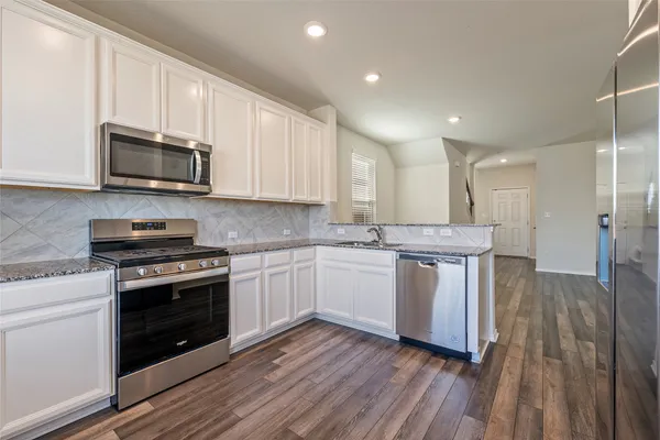 $2,200 | 420 Bella Luna Way, Liberty Hill, TX 78642