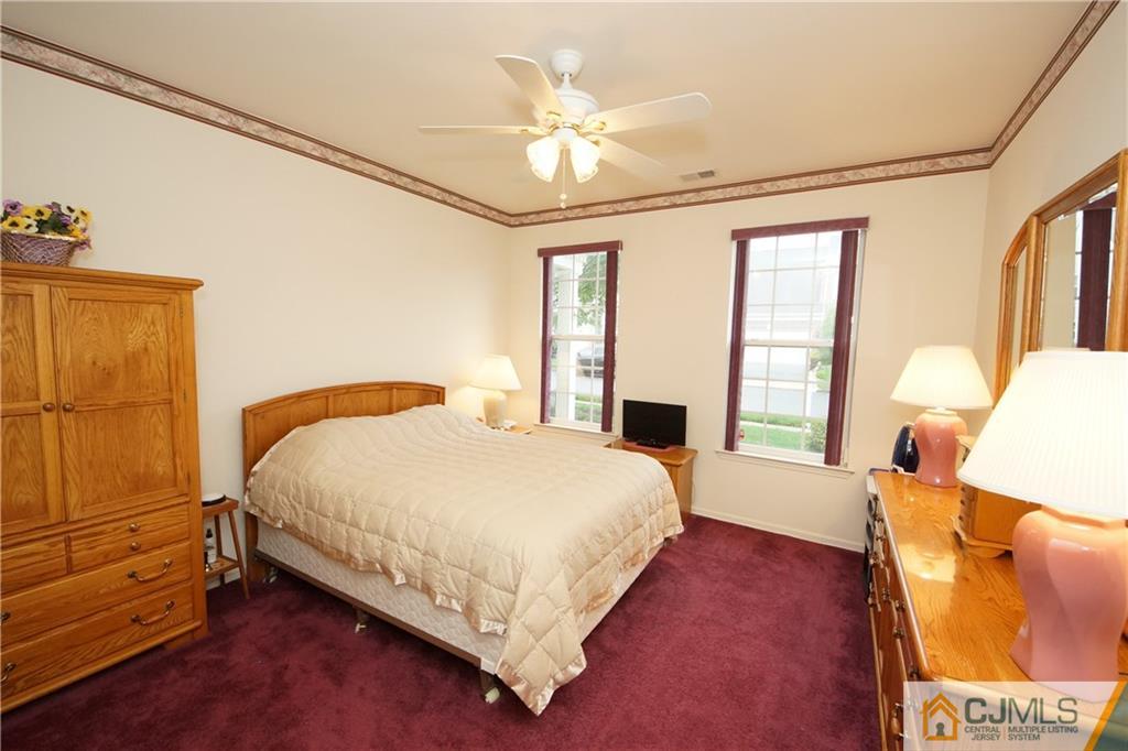 45 Pebble Creek Road Dayton, NJ 08810 - Photo 15 of 25 Gallery Image 15