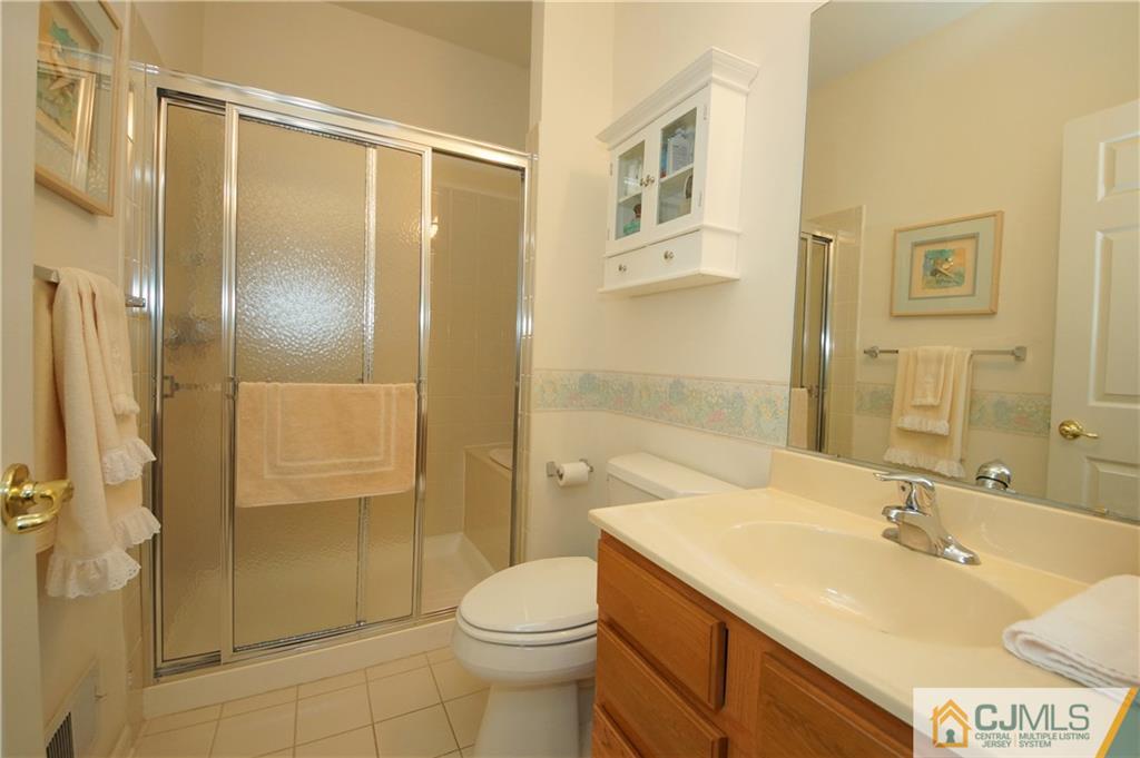 45 Pebble Creek Road Dayton, NJ 08810 - Photo 16 of 25 Gallery Image 16