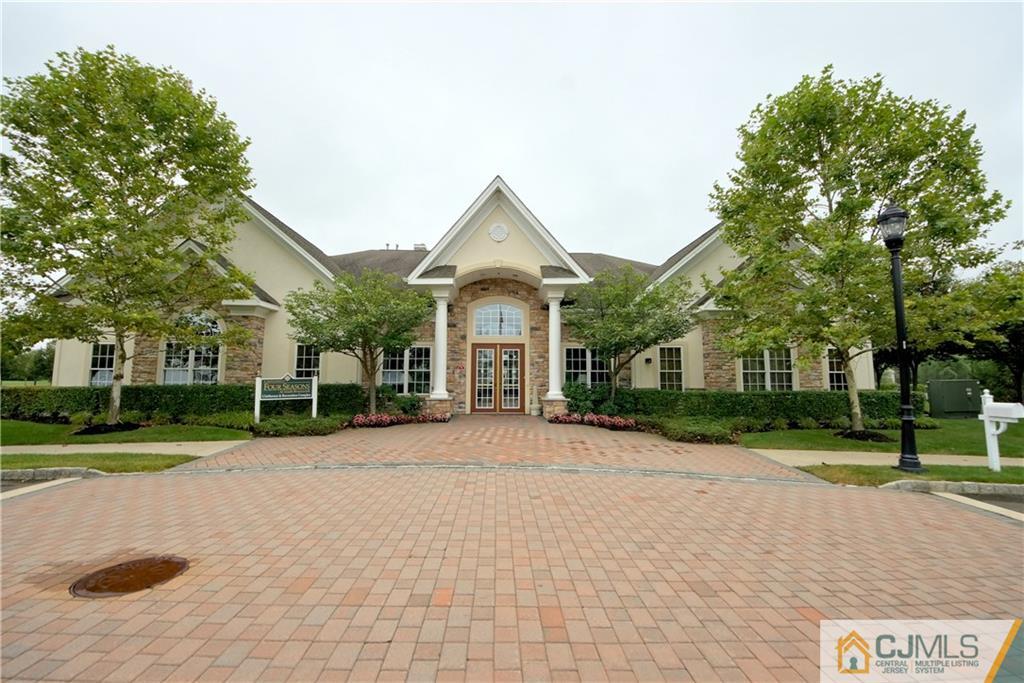 45 Pebble Creek Road Dayton, NJ 08810 - Photo 17 of 25 Gallery Image 17